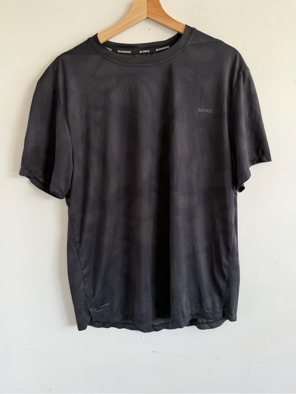 Skora Men's Black Short Sleeve Performance Tee